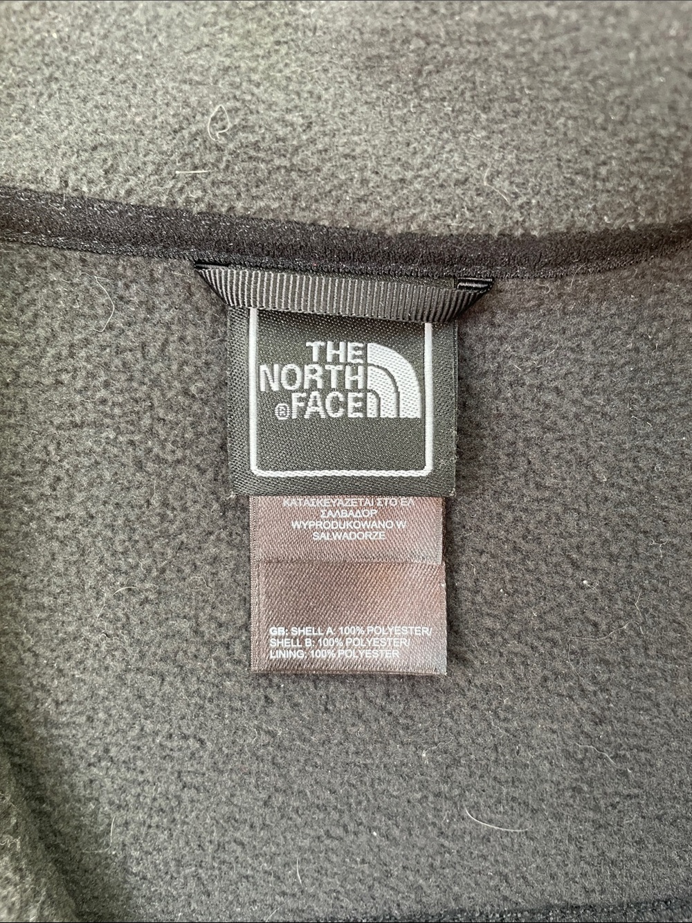 The North Face Men's Black Lightweight Fleece Jacket - Picture 2 of 8